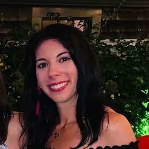 Meet your Posher, Andrea